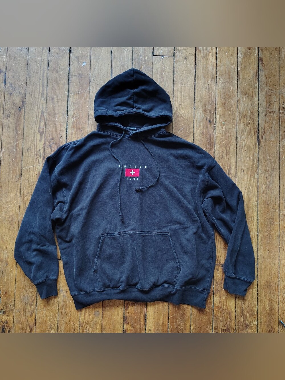 BRANDY MELVILLE Suisse Flag Hoodie Black Long Sleeve XL Sweatshirt Switzerland